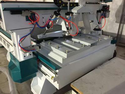 板式家具生产线开机顺序和安全操作方式