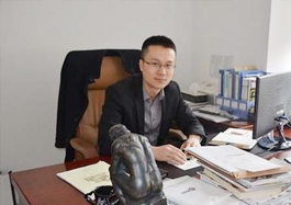 北京千万家家俱装饰公总经理
